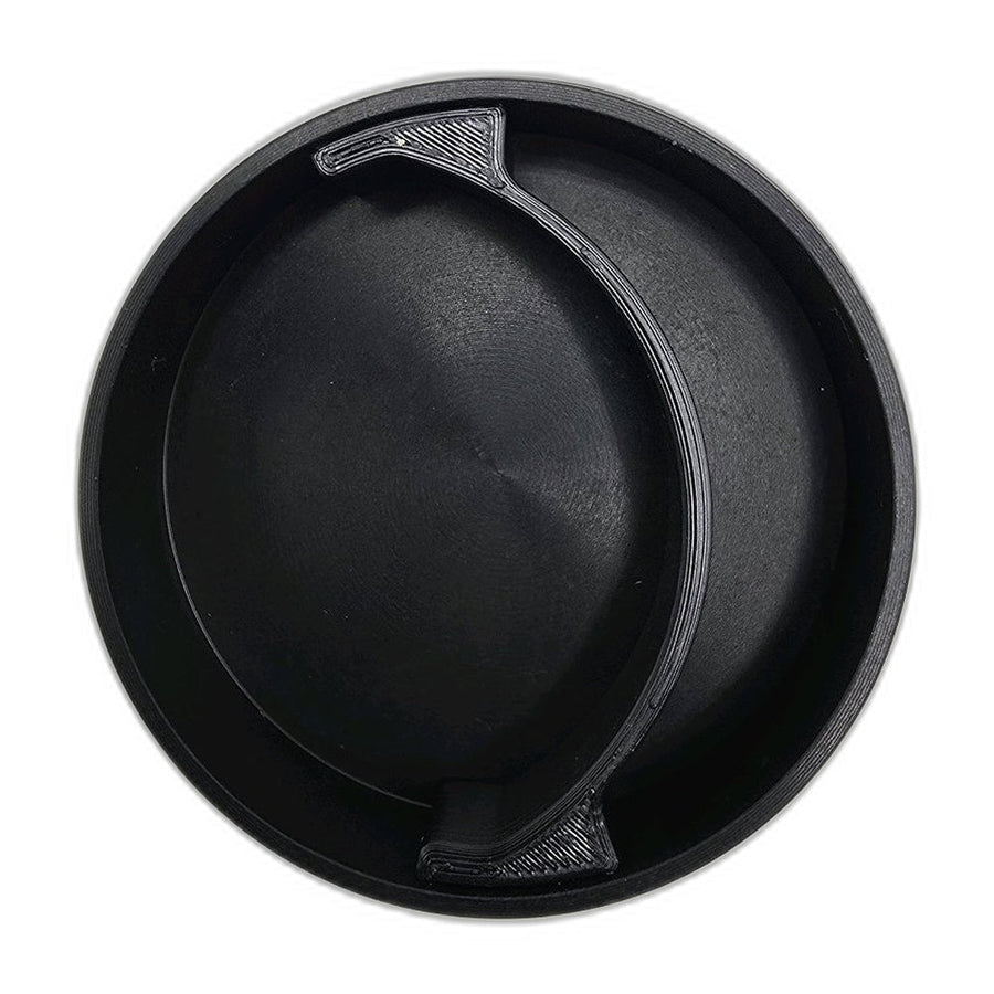 Curved divider installed in a Buzztin round can